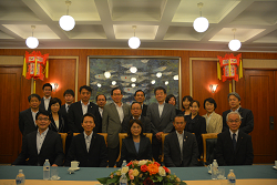 2014年７月２日日中友好北区議員連盟のメンバー１９名で、中国大使館を表敬訪問