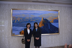2014年７月２日日中友好北区議員連盟のメンバー１９名で、中国大使館を表敬訪問　山崎たい子区議