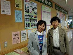 北区男女共同参画推進ネットワーク第21回定期総会に出席の山崎たい子区議（左）、ながいともこ区議