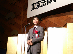 山添　拓（やまぞえ　たく）参議院議員東京選挙区候補