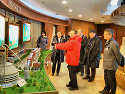 北京冬季五輪施設、予定地の説明を受ける
