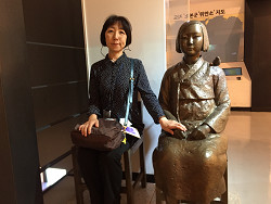 戦争と人権の女性博物館ho訪問の山崎たい子区議